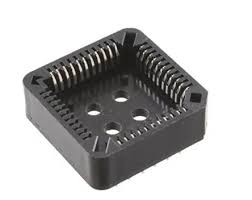 Zoccolo Adattaore 68 Pin per circuiti integrati Plcc Smd in Tht Dil Dip Passo 2.54mm